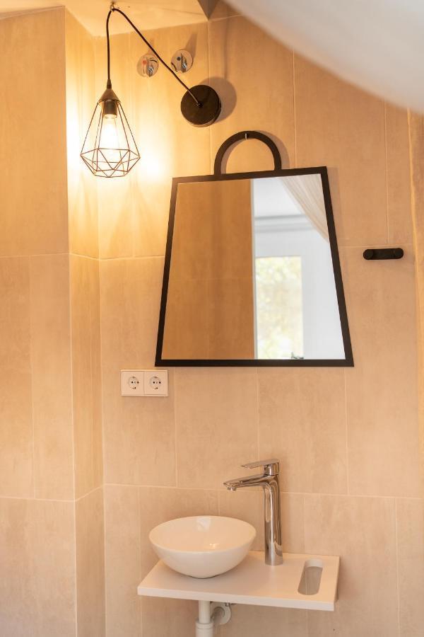 Sitges Beach Hostal Dış mekan fotoğraf